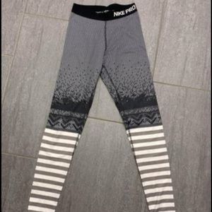 Nike Pro leggings